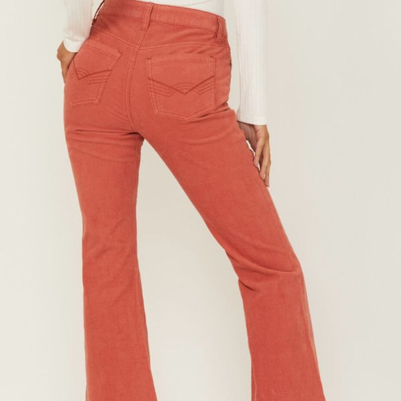 IDYLLWIND WOMEN'S HIGH RISIN' STRETCH SIGNATURE BACK POCKETS FLARE CORDUROY JEAN - Picture 3 of 6